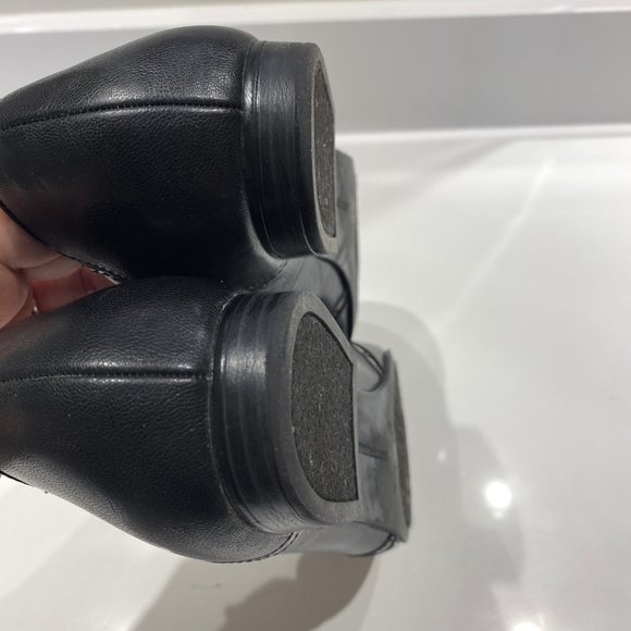 Naturalizer - Lancing Slip-On Loafer Black 10W - Picture 6 of 11